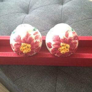 Vintage Rare BHP NY Salt Pepper Shakers